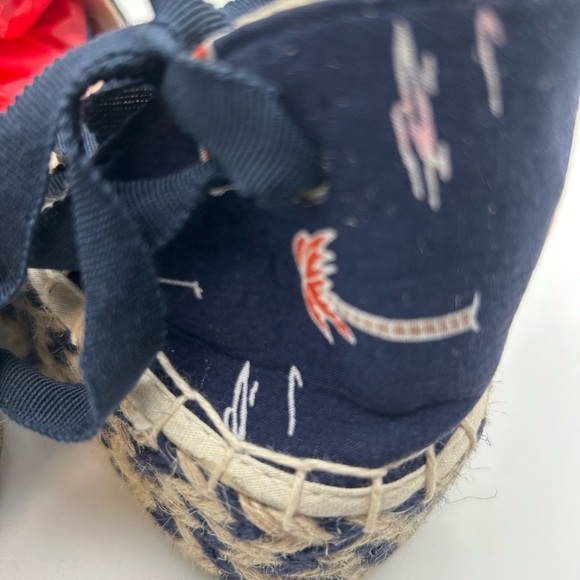 Laura Marana Not Rated Espadrilles, Blue Beach Scene, Straps Size 8.5* - Picture 7 of 8